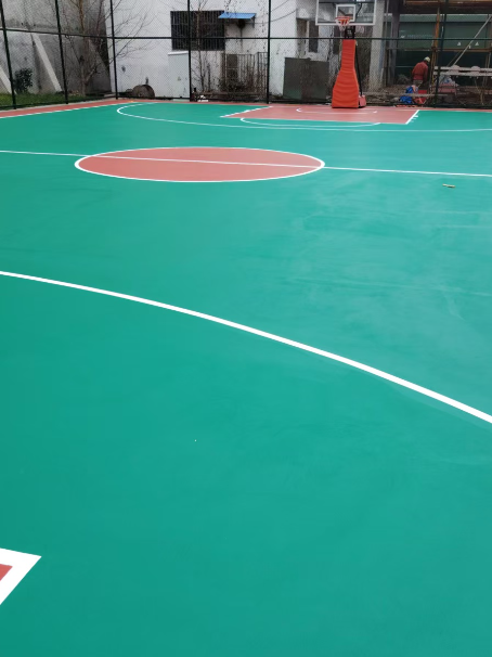 抚宁 球场长期使用易出现地面开裂